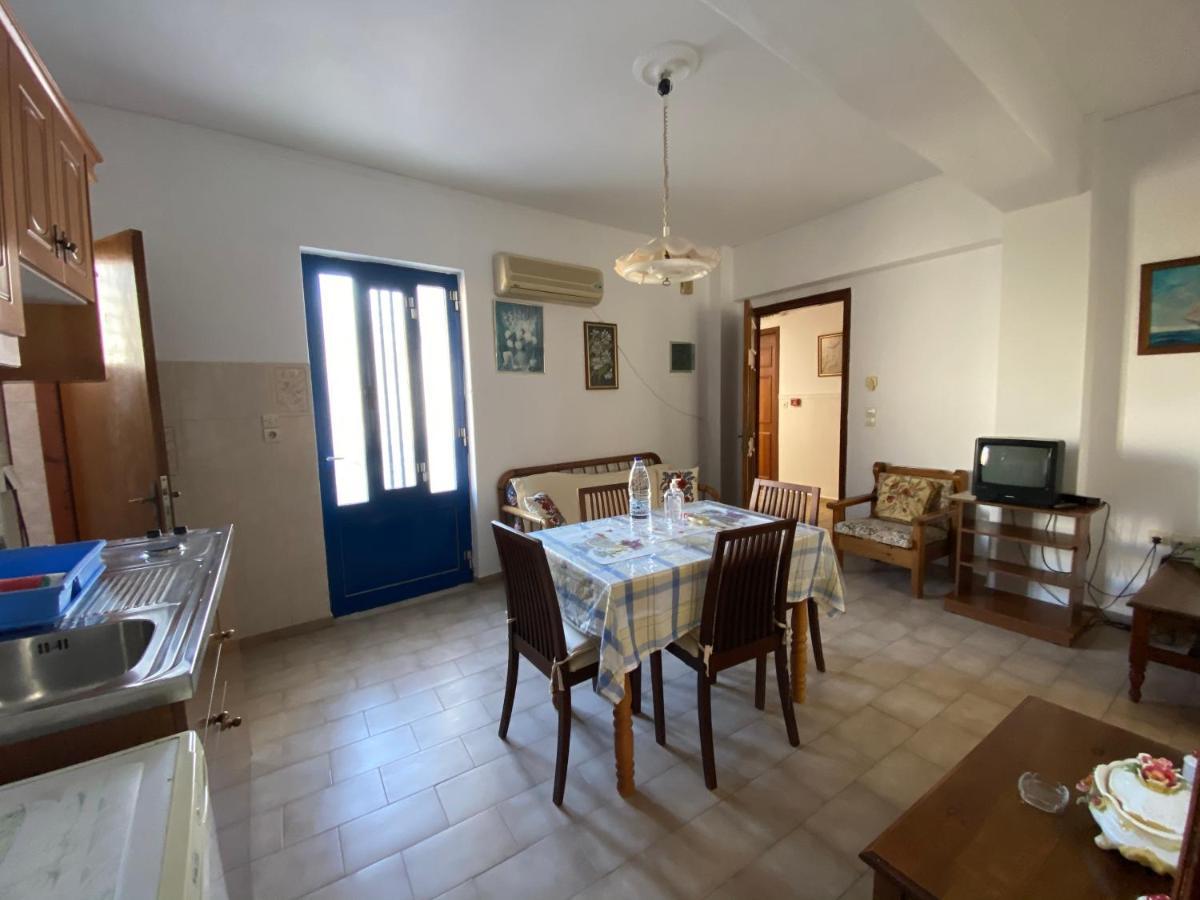 Blue Sky Apartments Karpathos Esterno foto